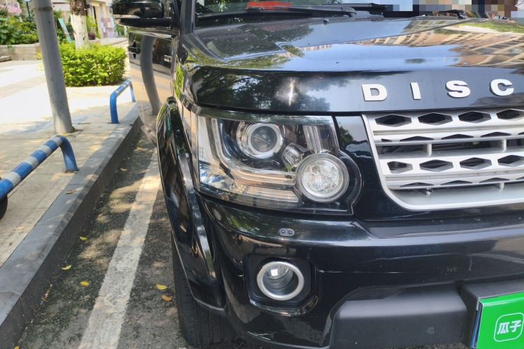 Used Land Rover Discovery 2014 3.0 SDV6 HSE Diesel Edition Right Front Headlight