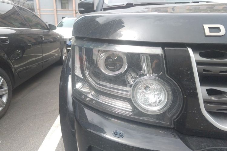 Used Land Rover Discovery 2014 3.0 SC V6 XXV Edition Right Front Headlight
