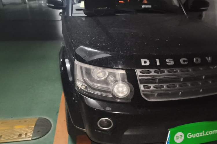 Used Land Rover Discovery 2014 3.0 SC V6 SE Right Front Headlight