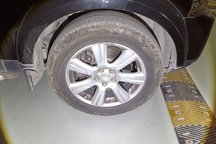 Used Land Rover Discovery 2014 3.0 SC V6 SE Right Front Wheel Hub