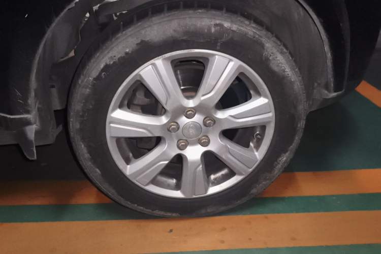 Used Land Rover Discovery 2014 3.0 SC V6 SE Right Front Wheel Hub