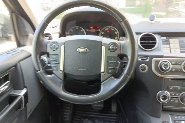 Used Land Rover Discovery 2014 3.0 SDV6 HSE Diesel Edition Steering Wheel
