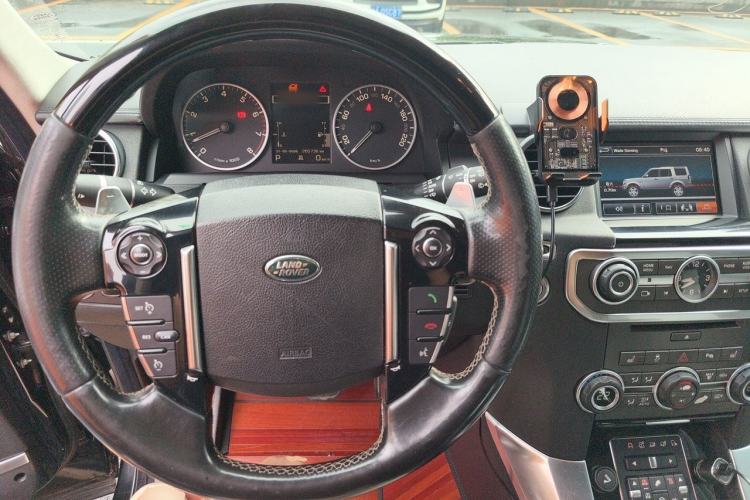Used Land Rover Discovery 2014 3.0 SC V6 XXV Edition Steering Wheel
