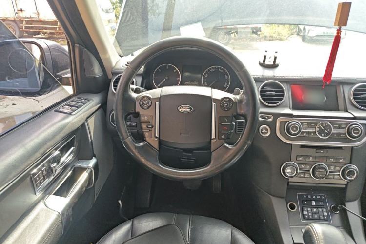 Used Land Rover Discovery 2014 3.0 SDV6 HSE Diesel Edition Steering Wheel