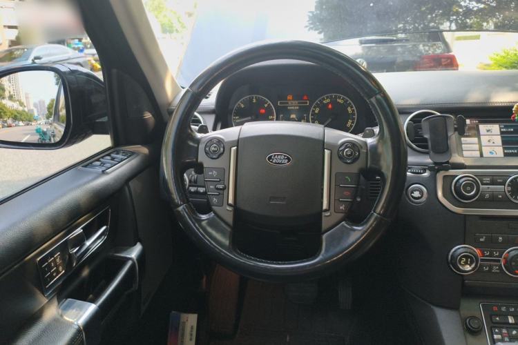 Used Land Rover Discovery 2014 3.0 SDV6 HSE Diesel Edition Steering Wheel