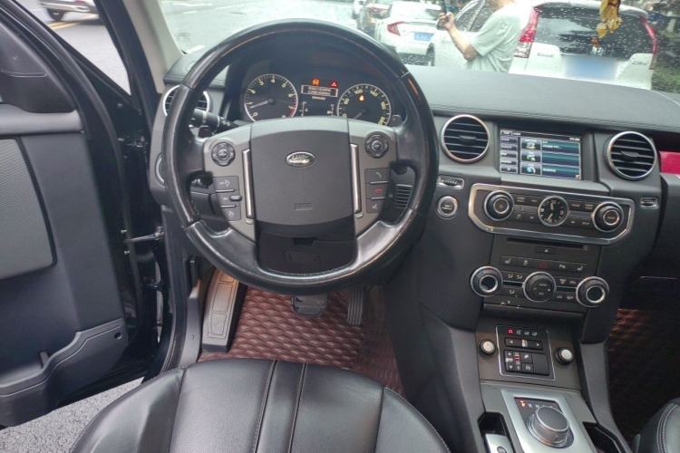 Used Land Rover Discovery 2014 3.0 SC V6 HSE Luxury Steering Wheel