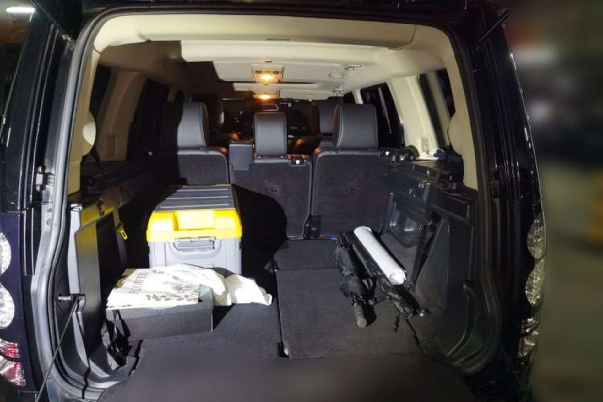 Used Land Rover Discovery 2014 3.0 SC V6 HSE Trunk