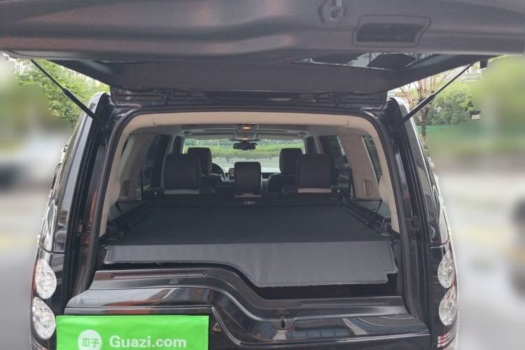 Used Land Rover Discovery 2014 3.0 SC V6 XXV Edition Trunk