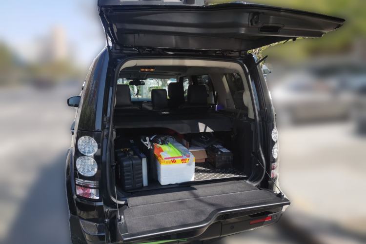 Used Land Rover Discovery 2014 3.0 SC V6 HSE Luxury Trunk