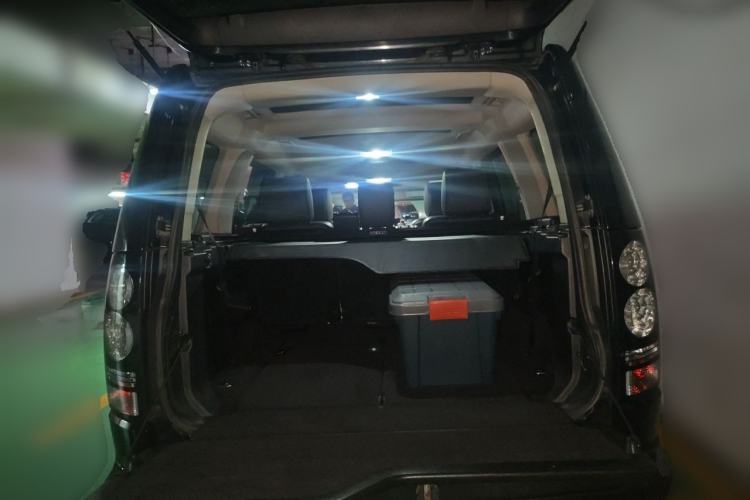Used Land Rover Discovery 2014 3.0 SC V6 HSE Luxury Trunk