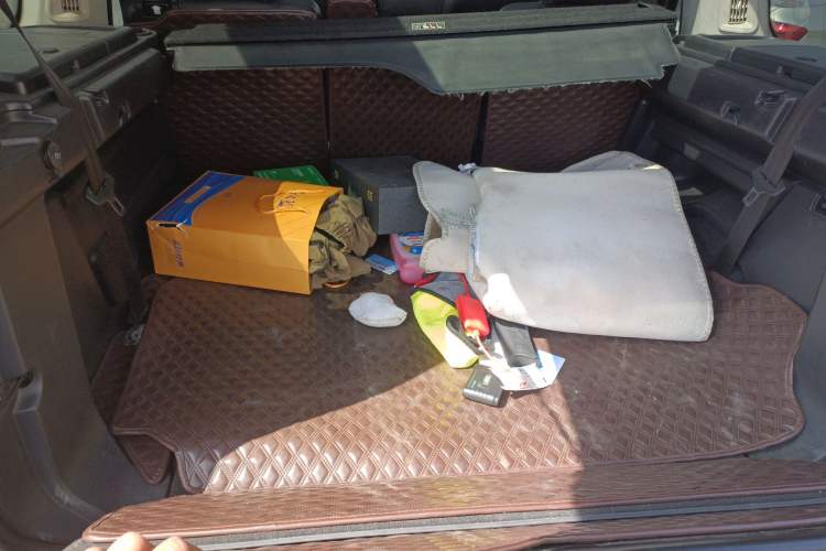 Used Land Rover Discovery 2014 3.0 SC V6 HSE Luxury Trunk