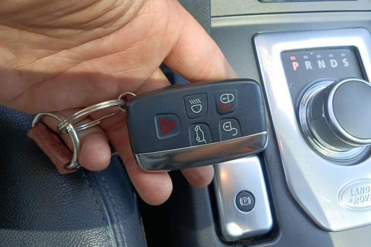Used Land Rover Discovery 2014 3.0 SDV6 HSE Diesel Edition Vehicle Key