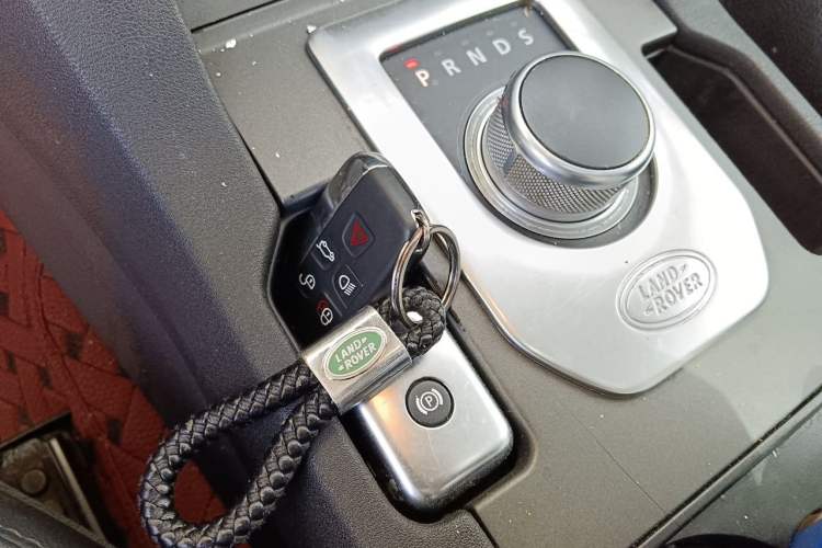 Used Land Rover Discovery 2014 3.0 SDV6 HSE Diesel Edition Vehicle Key