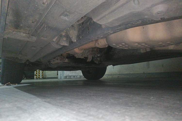Used Land Rover Discovery 2014 3.0 SDV6 HSE Diesel Edition Chassis Rear Left