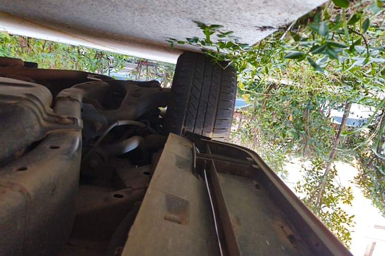 Used Land Rover Discovery 2014 3.0 SC V6 HSE Chassis Rear Right