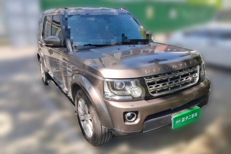 Used Land Rover Discovery  Front Right 45 Deg