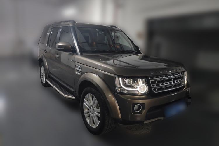 Used Land Rover Discovery 2014 3.0 SDV6 HSE Diesel Edition Front Right 45 Deg