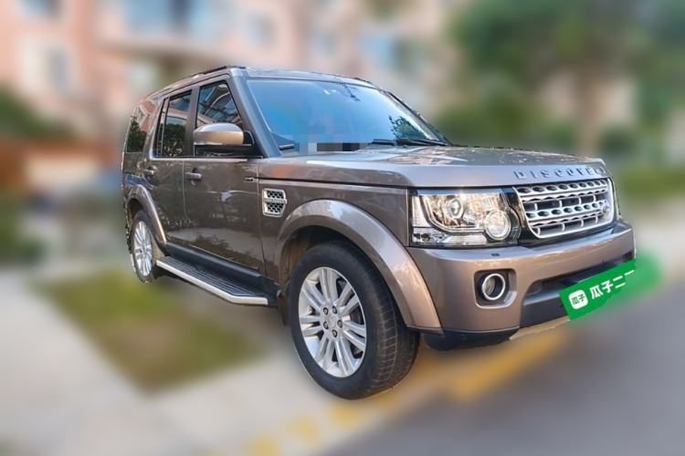 Used Land Rover Discovery 2014 3.0 SC V6 HSE Front Right 45 Deg