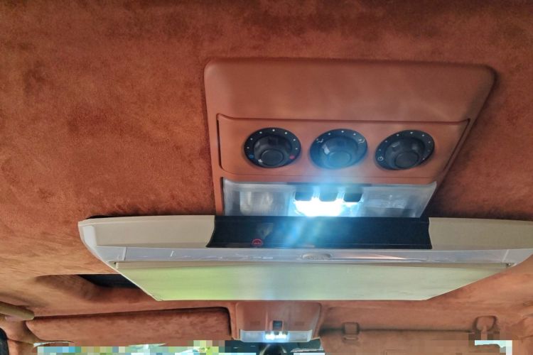 Used Land Rover Discovery  Headliner