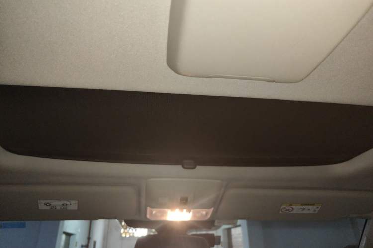 Used Land Rover Discovery 2014 3.0 SDV6 HSE Diesel Edition Headliner