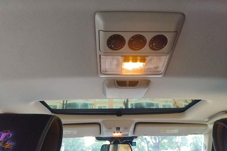 Used Land Rover Discovery 2014 3.0 SC V6 HSE Headliner