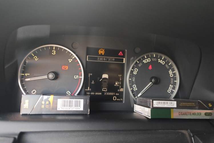 Used Land Rover Discovery 2014 3.0 SDV6 HSE Diesel Edition Instrument Cluster