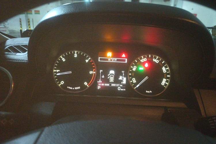 Used Land Rover Discovery 2014 3.0 SDV6 HSE Diesel Edition Instrument Cluster