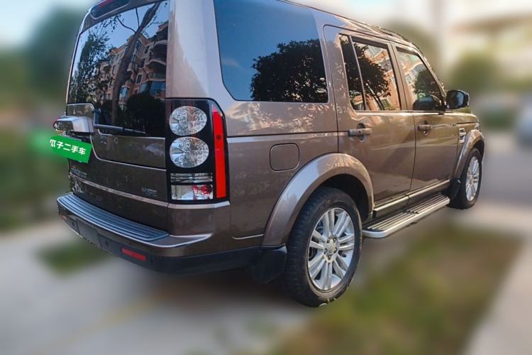 Used Land Rover Discovery 2014 3.0 SC V6 HSE Rear Right 45 Deg