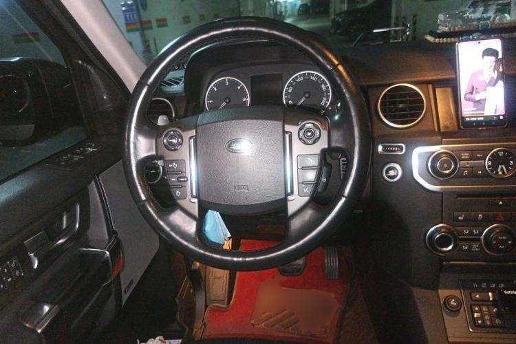 Used Land Rover Discovery 2014 3.0 SDV6 HSE Diesel Edition Steering Wheel