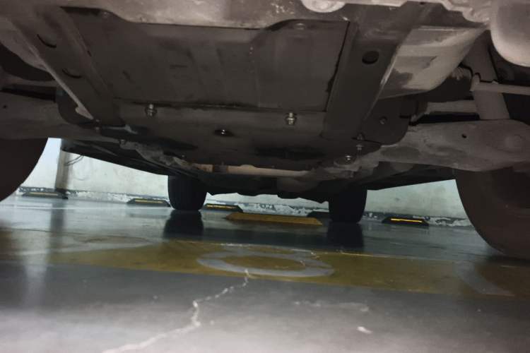 Used Land Rover Discovery 2014 3.0 SC V6 SE Chassis Front