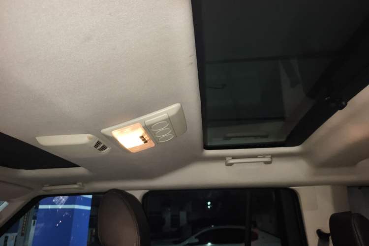 Used Land Rover Discovery 2014 3.0 SC V6 SE Headliner