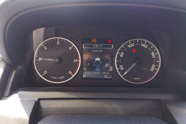 Used Land Rover Discovery 2014 3.0 SDV6 HSE Diesel Edition Instrument Cluster