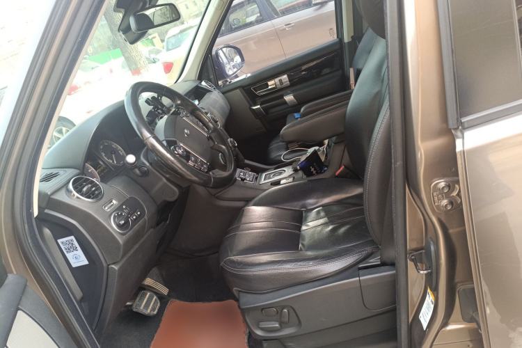Used Land Rover Discovery 2014 3.0 SDV6 HSE Diesel Edition Left Front Seat