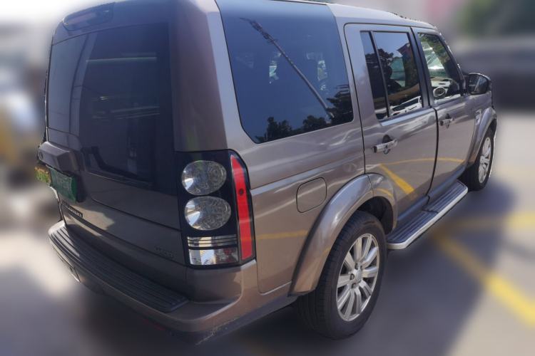 Used Land Rover Discovery 2014 3.0 SDV6 HSE Diesel Edition Rear Right 45 Deg