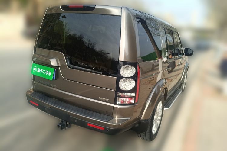 Used Land Rover Discovery 2014 3.0 SDV6 HSE Diesel Edition Rear Right 45 Deg