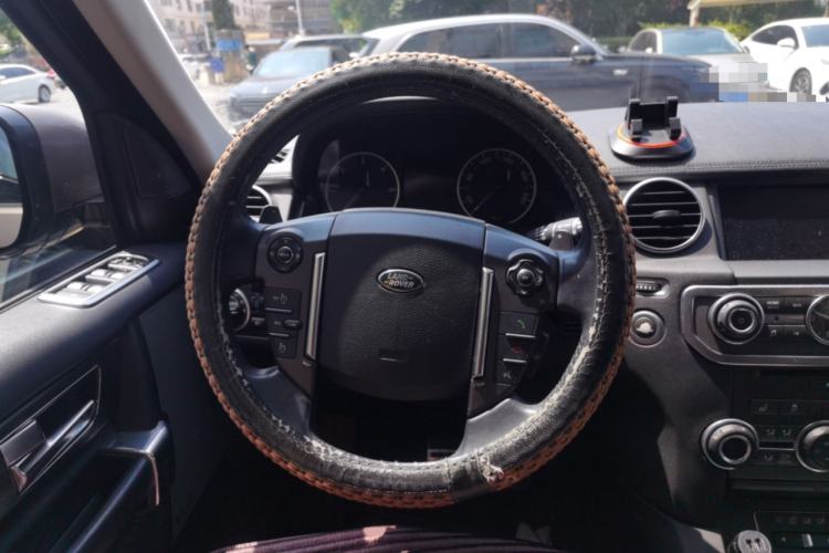 Used Land Rover Discovery 2014 3.0 SDV6 HSE Diesel Edition Steering Wheel