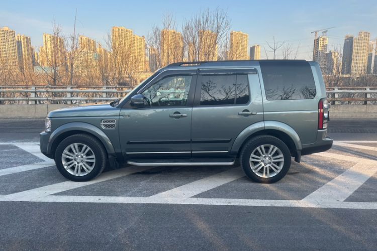Used Land Rover Discovery 2014 3.0 SC V6 HSE Exterior 9