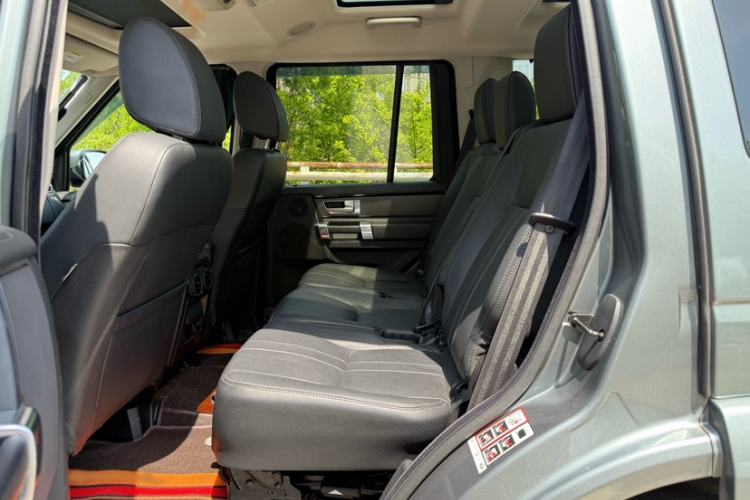 Used Land Rover Discovery 2014 3.0 SC V6 HSE Interior 2