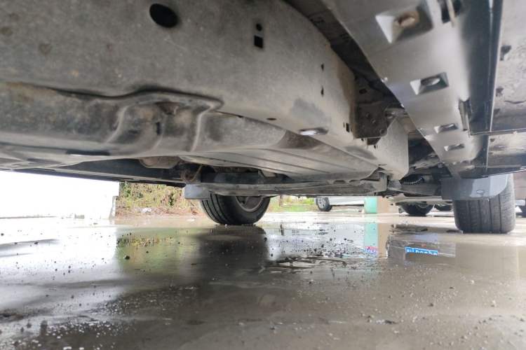 Used Land Rover Discovery 2014 3.0 SC V6 XXV Edition Chassis Rear Right