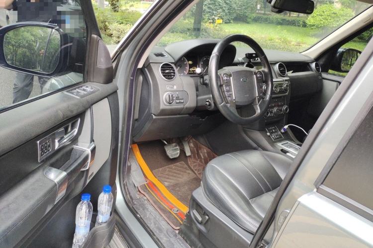 Used Land Rover Discovery 2014 3.0 SC V6 HSE Driver Seat