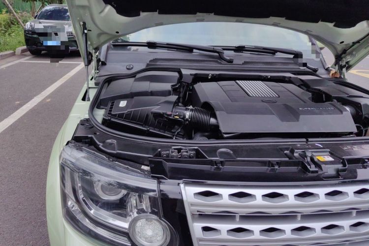 Used Land Rover Discovery 2014 3.0 SC V6 HSE Luxury Engine Bay Right