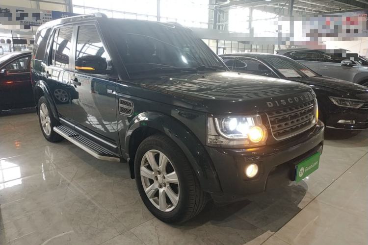 Used Land Rover Discovery 2014 3.0 SC V6 SE Front Right 45 Deg