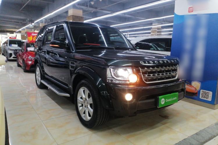 Used Land Rover Discovery 2014 3.0 SC V6 SE Front Right 45 Deg