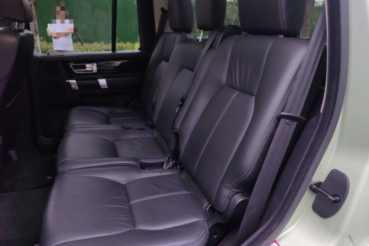 Used Land Rover Discovery 2014 3.0 SC V6 HSE Luxury Left Rear Seat