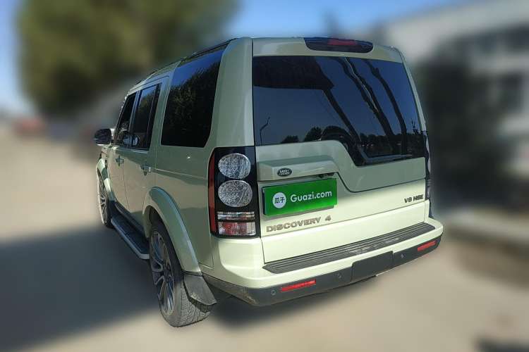 Used Land Rover Discovery 2014 3.0 SC V6 SE Rear Left 45 Deg