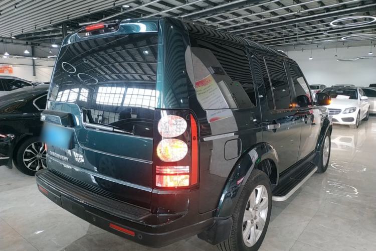 Used Land Rover Discovery 2014 3.0 SC V6 SE Rear Right 45 Deg