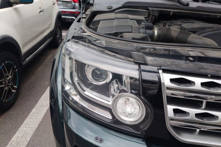 Used Land Rover Discovery 2014 3.0 SDV6 HSE Diesel Edition Right Front Headlight