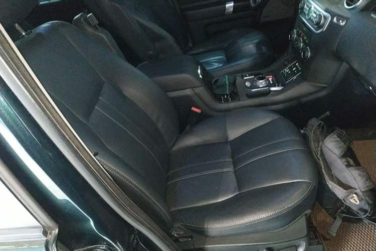 Used Land Rover Discovery 2014 3.0 SC V6 SE Right Front Seat