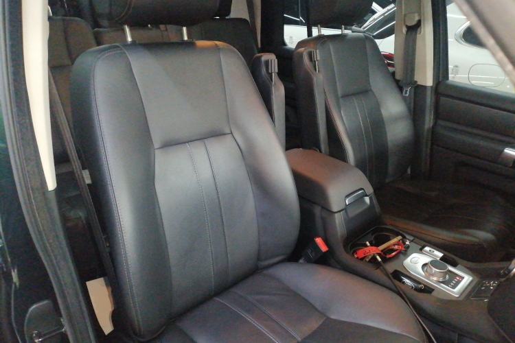 Used Land Rover Discovery 2014 3.0 SC V6 SE Right Front Seat