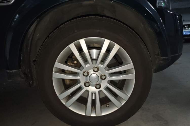 Used Land Rover Discovery 2014 3.0 SC V6 HSE Right Front Wheel Hub
